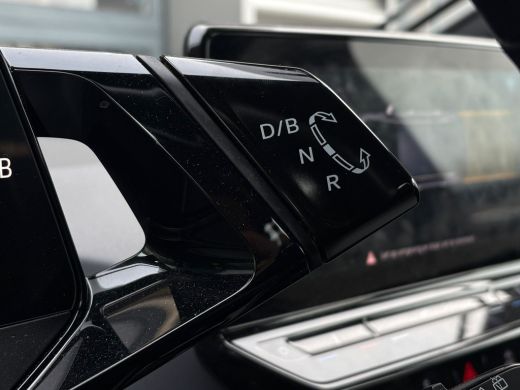 Volkswagen ID.3 Pro Advantage 58 kWh | Stoel en Stuur verwarming | 18 LMV | Navigatie | Apple Carplay | Climatron... ActivLease financial lease