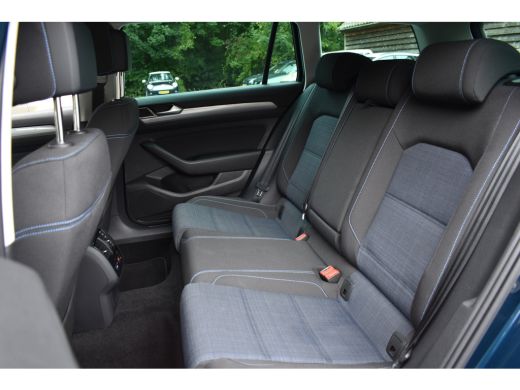 Volkswagen Passat Variant GTE 218PK DSG HYBRID BUSINESS IQ-LIGHT/CAMERA/TREKHAAK ActivLease financial lease