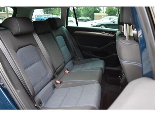 Volkswagen Passat Variant GTE 218PK DSG HYBRID BUSINESS IQ-LIGHT/CAMERA/TREKHAAK ActivLease financial lease