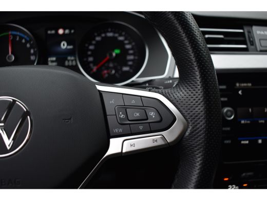 Volkswagen Passat Variant GTE 218PK DSG HYBRID BUSINESS IQ-LIGHT/CAMERA/TREKHAAK ActivLease financial lease