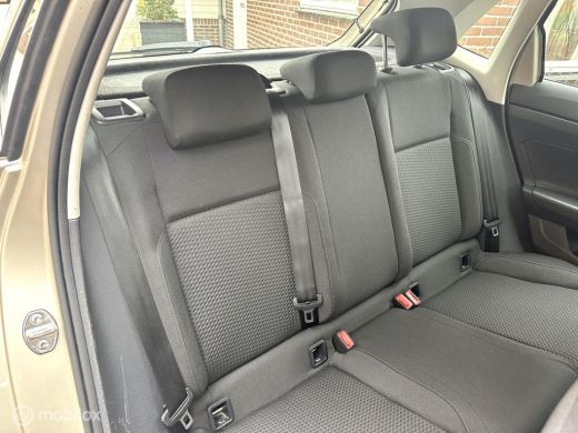 Volkswagen Polo 1.0 TSI 95PK DSG AUTOMAAT COMFORTLINE PARKEERSENSOREN CARPLAY NAVIGATIE CLIMATE CONTROLE CRUISE C... ActivLease financial lease