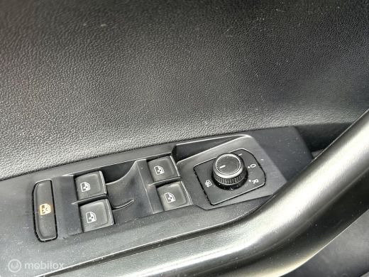 Volkswagen Polo 1.0 TSI 95PK DSG AUTOMAAT COMFORTLINE PARKEERSENSOREN CARPLAY NAVIGATIE CLIMATE CONTROLE CRUISE C... ActivLease financial lease