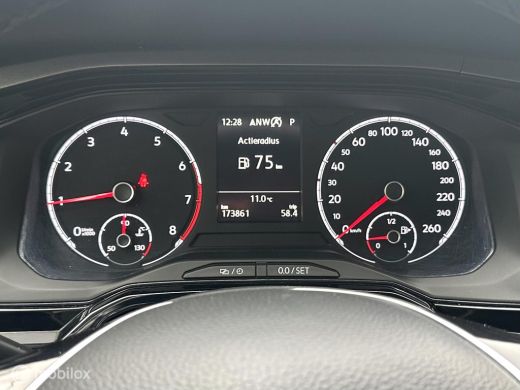 Volkswagen Polo 1.0 TSI 95PK DSG AUTOMAAT COMFORTLINE PARKEERSENSOREN CARPLAY NAVIGATIE CLIMATE CONTROLE CRUISE C... ActivLease financial lease