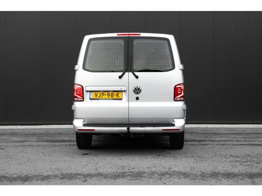 Volkswagen Transporter Bulli Bulli 150 Pk DSG | Achterdeuren | Trekhaak | ActivLease financial lease