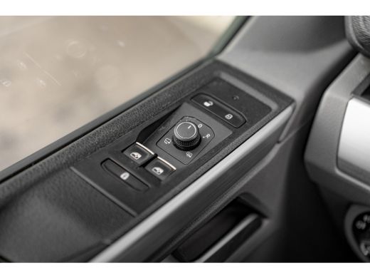 Volkswagen Transporter Bulli Bulli 150 Pk DSG | Achterdeuren | Trekhaak | ActivLease financial lease