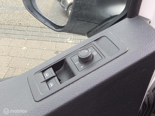 Volkswagen Transporter 2.0 TDI L2H1 Comfortline ActivLease financial lease