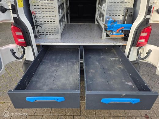 Volkswagen Transporter 2.0 TDI L2H1 Comfortline ActivLease financial lease