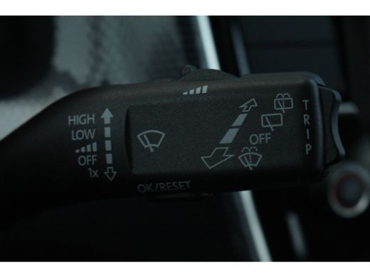 Volkswagen up! 1.0 | Camera | Cruise C. | Climate C. | Elec. Pakket | DAB | Bluetooth | Lane Assist | Camera | C... ActivLease financial lease