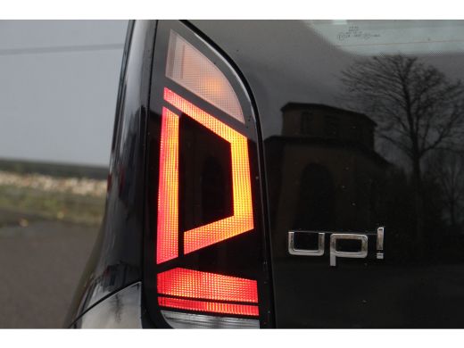 Volkswagen up! 1.0 | Camera | Cruise C. | Climate C. | Elec. Pakket | DAB | Bluetooth | Lane Assist | Camera | C... ActivLease financial lease