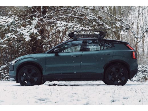 Volvo  EX30 Twin Motor Performance Ultra 69 kWh | Bruin Leder | Mat Groene Wrap | ActivLease financial lease