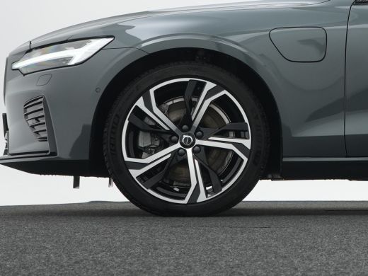 Volvo  V60 2.0 T6 Plug-in hybrid AWD Ultra Dark | Bowers & Wilkins | 360&deg; Camera | Massage | Stoelventilatie... ActivLease financial lease