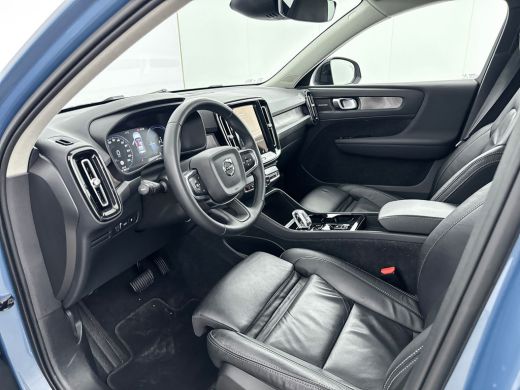Volvo  XC40 T5 Recharge Ultimate Dark | 20" | Leder | Trekhaak | Getint glas | Panoramadak | Harman Kardon | ... ActivLease financial lease