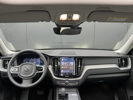 Volvo  XC60 2.0 T6 Plug-in hybrid AWD Plus Dark | Panoramadak | Trekhaak | 360 Camera | Stoel en stuurwielver... ActivLease financial lease