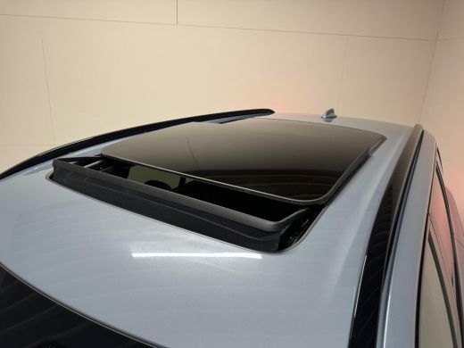 Volvo  XC90 2.0 T8 Recharge AWD R-Design Pano B&W Luchtvering Trekh. 360° ActivLease financial lease