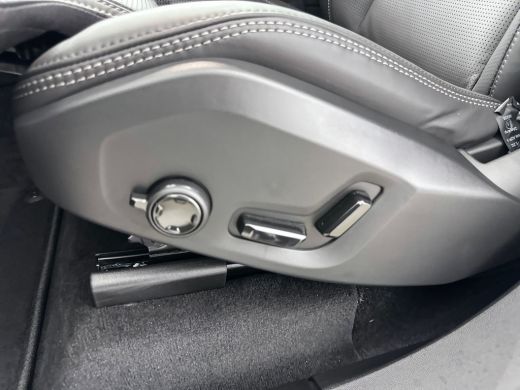 Volvo  XC90 T8 Recharge Ultra Dark | 21" | Luchtvering | Geventileerd Nappa | Stoelmassage | Panoramadak | He... ActivLease financial lease