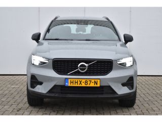 Volvo  XC40 2.0 B4 Plus Dark | Harman Kardon | Stoel/Stuurverwarming | BLIS |