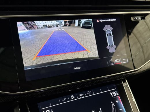Audi Q8 60 TFSI e quattro Pro Line S Competition | Panorama Dak | Valcona Lederen Sportstoelen| Memory Se... ActivLease financial lease