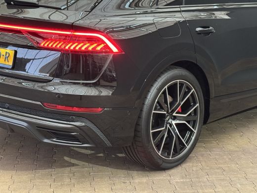 Audi Q8 60 TFSI e quattro Pro Line S Competition | Panorama Dak | Valcona Lederen Sportstoelen| Memory Se... ActivLease financial lease
