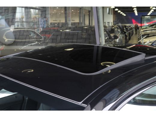 BMW 1 Serie 118i M Sport Automaat / Panoramadak / Sportstoelen / M Sportonderstel / LED / Live Cockpit Profes... ActivLease financial lease