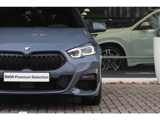 BMW 2 Serie 218i M Sport Automaat / Achteruitrijcamera / M Sportonderstel / Comfort Access / LED / Live Cockp... ActivLease financial lease
