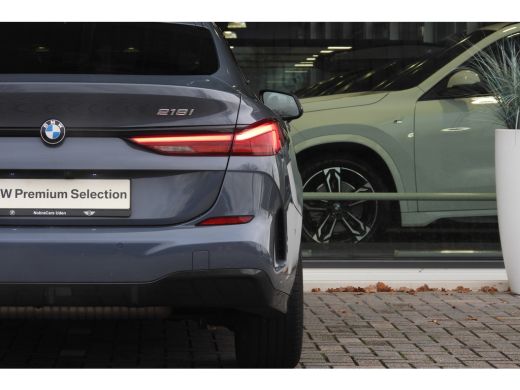 BMW 2 Serie 218i M Sport Automaat / Achteruitrijcamera / M Sportonderstel / Comfort Access / LED / Live Cockp... ActivLease financial lease