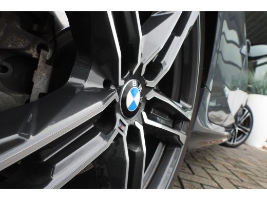 BMW 2 Serie 218i M Sport Automaat / Achteruitrijcamera / M Sportonderstel / Comfort Access / LED / Live Cockp... ActivLease financial lease