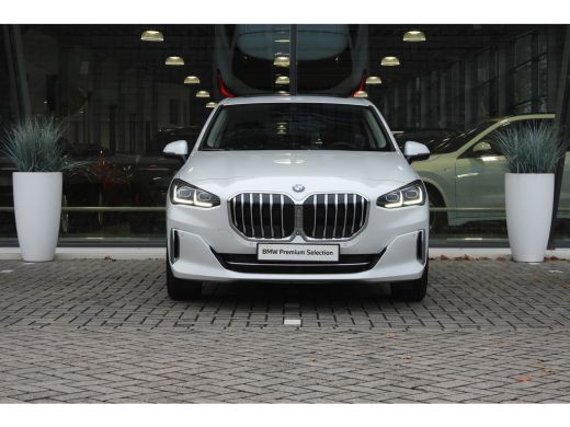 BMW 2 Serie 220i Luxury Line Automaat / Panoramadak / Sportstoelen / Achteruitrijcamera / Comfort Access / Ad... ActivLease financial lease