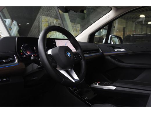 BMW 2 Serie 220i Luxury Line Automaat / Panoramadak / Sportstoelen / Achteruitrijcamera / Comfort Access / Ad... ActivLease financial lease
