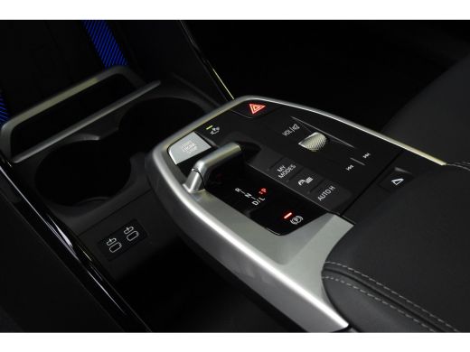 BMW 2 Serie 220i Luxury Line Automaat / Panoramadak / Sportstoelen / Achteruitrijcamera / Comfort Access / Ad... ActivLease financial lease