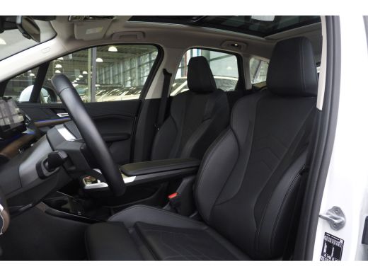 BMW 2 Serie 220i Luxury Line Automaat / Panoramadak / Sportstoelen / Achteruitrijcamera / Comfort Access / Ad... ActivLease financial lease