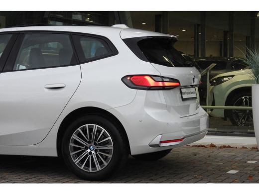 BMW 2 Serie 220i Luxury Line Automaat / Panoramadak / Sportstoelen / Achteruitrijcamera / Comfort Access / Ad... ActivLease financial lease
