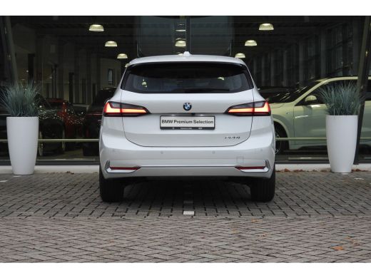 BMW 2 Serie 220i Luxury Line Automaat / Panoramadak / Sportstoelen / Achteruitrijcamera / Comfort Access / Ad... ActivLease financial lease