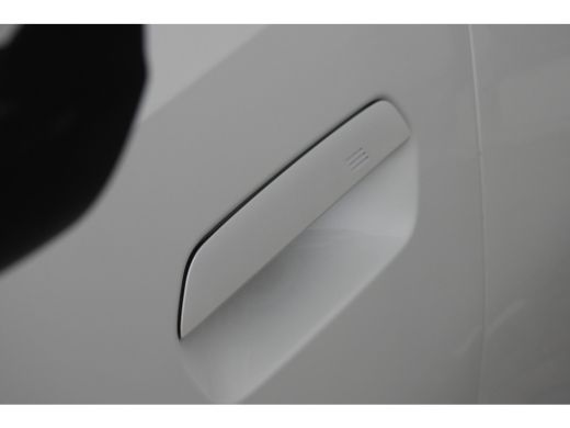 BMW 2 Serie 220i Luxury Line Automaat / Panoramadak / Sportstoelen / Achteruitrijcamera / Comfort Access / Ad... ActivLease financial lease