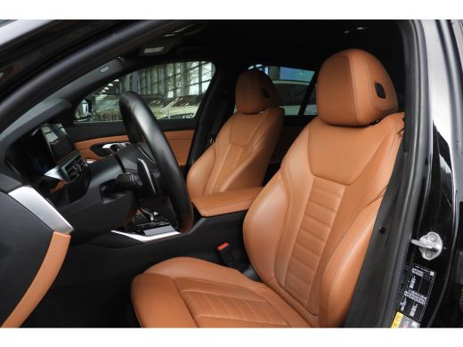 BMW 3 Serie Touring 330e eDrive High Executive Sport Line Automaat / Sportstoelen / Achteruitrijcamera / LED ... ActivLease financial lease