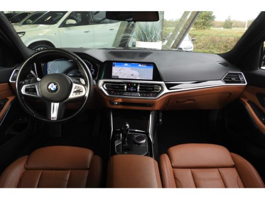 BMW 3 Serie Touring 330e eDrive High Executive Sport Line Automaat / Sportstoelen / Achteruitrijcamera / LED ... ActivLease financial lease