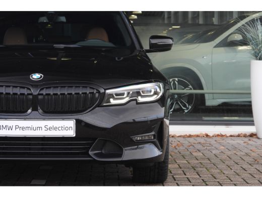BMW 3 Serie Touring 330e eDrive High Executive Sport Line Automaat / Sportstoelen / Achteruitrijcamera / LED ... ActivLease financial lease