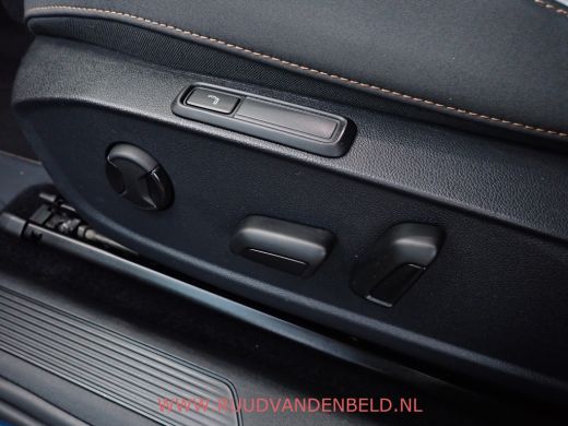 CUPRA Born Copper Edition One 62 kWh PANODAK/CAMERA/STOEL EN STUUR VERWARMING ActivLease financial lease