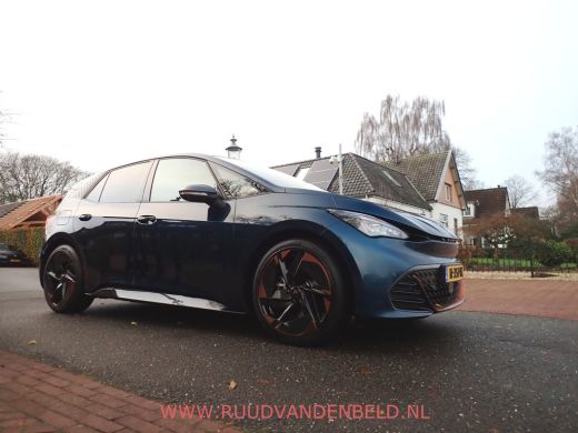 CUPRA Born Copper Edition One 62 kWh PANODAK/CAMERA/STOEL EN STUUR VERWARMING ActivLease financial lease