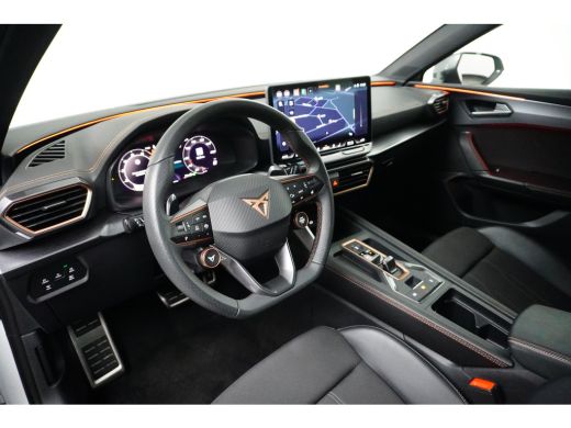 CUPRA Leon Sportstourer 1.5 e-Hybrid 204PK | STOEL +STUURVERW. | CAMERA ACHTER | ADAPT. CRUISE | ELECT. SPIEGELS | APP. C... ActivLease financial lease