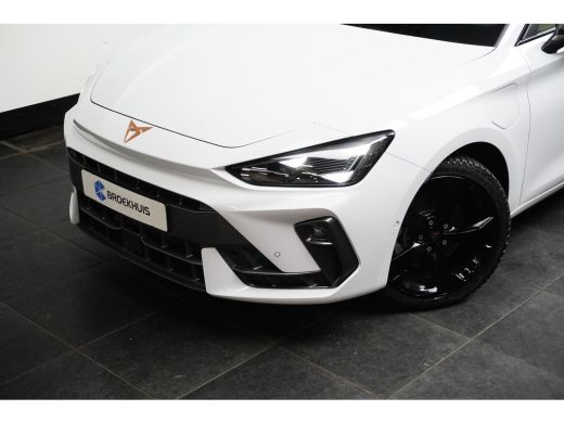 CUPRA Leon Sportstourer 1.5 e-Hybrid 204PK | STOEL +STUURVERW. | CAMERA ACHTER | ADAPT. CRUISE | ELECT. SPIEGELS | APP. C... ActivLease financial lease