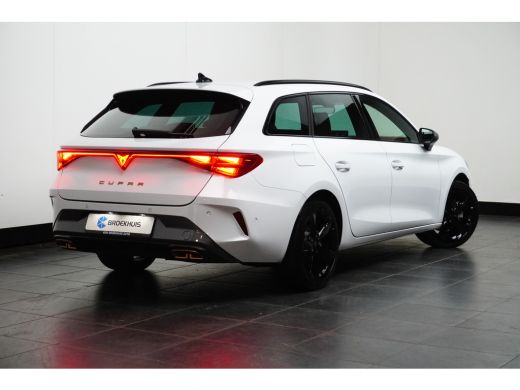 CUPRA Leon Sportstourer 1.5 e-Hybrid 204PK | STOEL +STUURVERW. | CAMERA ACHTER | ADAPT. CRUISE | ELECT. SPIEGELS | APP. C... ActivLease financial lease