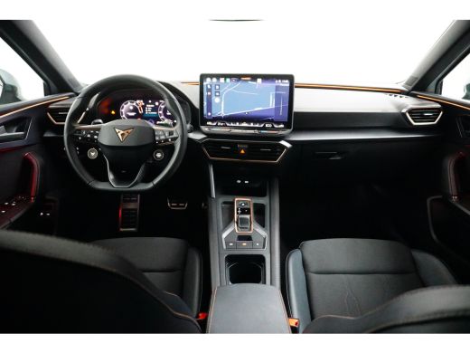 CUPRA Leon Sportstourer 1.5 e-Hybrid 204PK | STOEL +STUURVERW. | CAMERA ACHTER | ADAPT. CRUISE | ELECT. SPIEGELS | APP. C... ActivLease financial lease