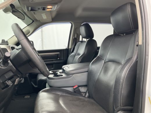 Dodge Ram 1500 1500 5-Pers 5.7 V8 4x4 Crew Cab Leer Bodykit Rebel Camera Trekhaak ActivLease financial lease