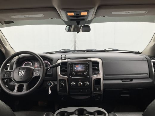 Dodge Ram 1500 1500 5-Pers 5.7 V8 4x4 Crew Cab Leer Bodykit Rebel Camera Trekhaak ActivLease financial lease