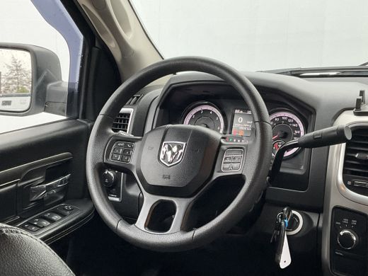 Dodge Ram 1500 1500 5-Pers 5.7 V8 4x4 Crew Cab Leer Bodykit Rebel Camera Trekhaak ActivLease financial lease