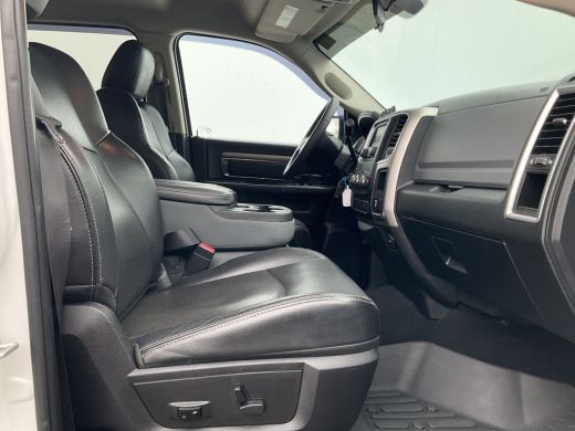 Dodge Ram 1500 1500 5-Pers 5.7 V8 4x4 Crew Cab Leer Bodykit Rebel Camera Trekhaak ActivLease financial lease