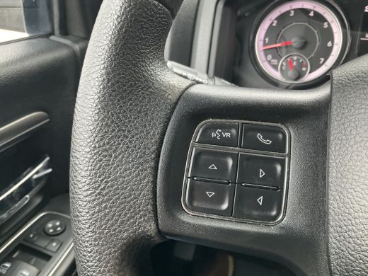 Dodge Ram 1500 1500 5-Pers 5.7 V8 4x4 Crew Cab Leer Bodykit Rebel Camera Trekhaak ActivLease financial lease