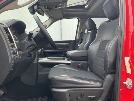 Dodge Ram 1500 1500 5.7 V8 4x4 Sport Trekhaak Pano Alpine Nav/Cam NL-Auto Trekhaak ActivLease financial lease