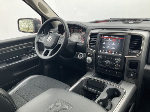 Dodge Ram 1500 1500 5.7 V8 4x4 Sport Trekhaak Pano Alpine Nav/Cam NL-Auto Trekhaak ActivLease financial lease