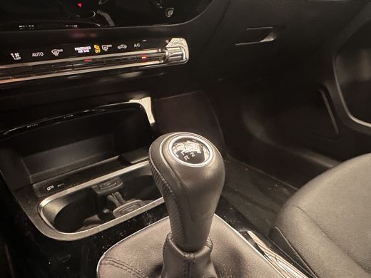 Mercedes-Benz A-Klasse 160 Business Solution Camera | Parkeersensoren | Widescreen | Stoelverwarming | LED | 16" Lichtme... ActivLease financial lease